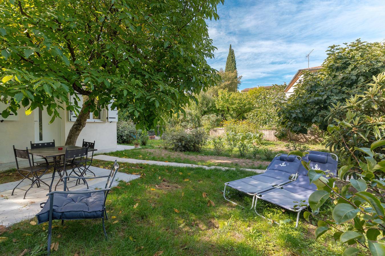 Ganze Wohnung, Apartment 'Studio Indépendant Avec Jardin' mit Wlan und Klimaanlage in Aix-en-Provence, Aix-en-Provence und Umgebung