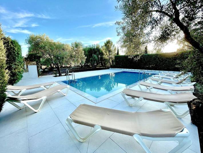Casa rural para 41 personas, con piscina además de jardín y vistas en Sierra de Cazorla