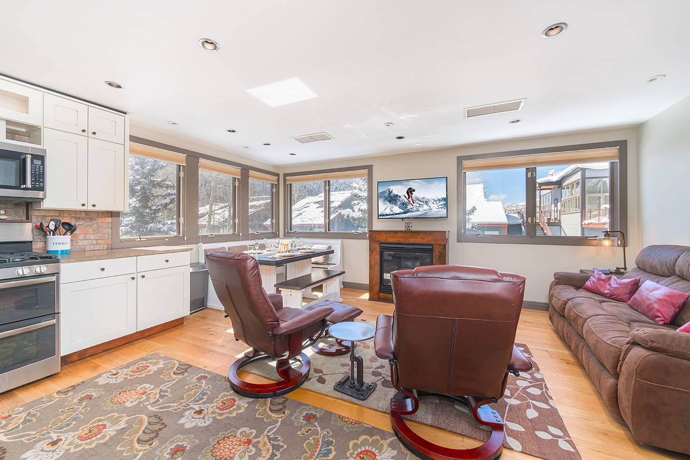 Entire apartment, Telluride Lodge Unit 301- 3 Br, 2.5 Ba, Sleeps 6 in Telluride, Telluride Ski Resort
