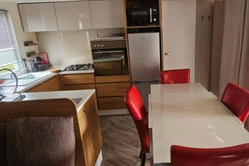 Mobile Home de Marie et Cyrille Dans le Camping Lac des Rêves à Lattes in Lattes, Côte d'Améthyste