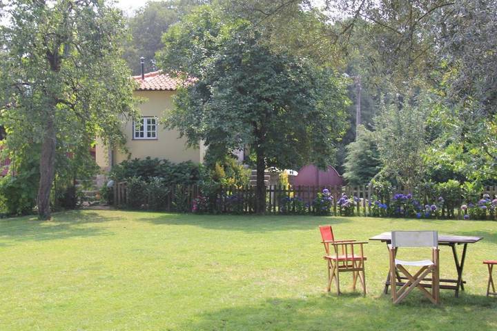 Location de vacances pour 10 personnes, avec piscine ainsi que jardin et vue dans Póvoa de Lanhoso - 3