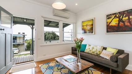 Holiday Home for 4 People in Lorne, Surf Coast Shire, Photo 2