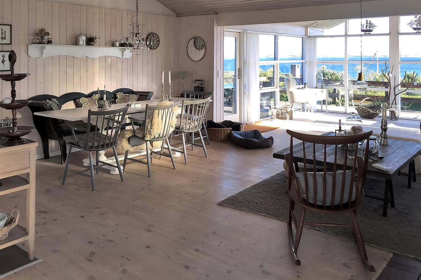 Beautiful home in Rønde w/ Wifi and 3 Bedrooms in Følle Strand, Djursland