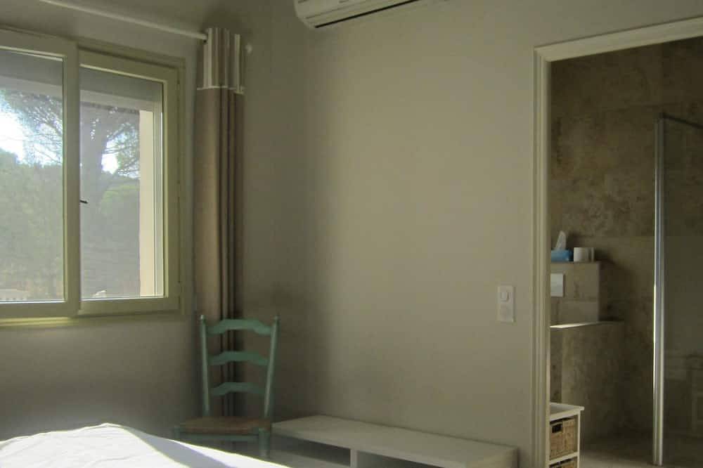 Villa mit beheiztem Pool und extra großer Terrasse, in der Stille des Naturschutzgebietes in Vidauban, Draguignan Region