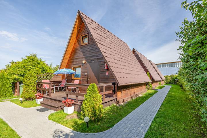 Chalet für 6 Personen, mit Terrasse und Garten in Polen
