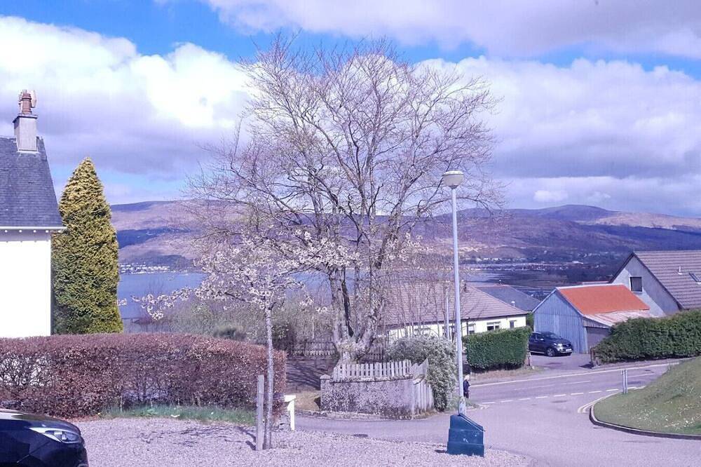 Entire apartment, Pinegrove Apartment in Fort William Town Centre in Nevis Range, Fort William