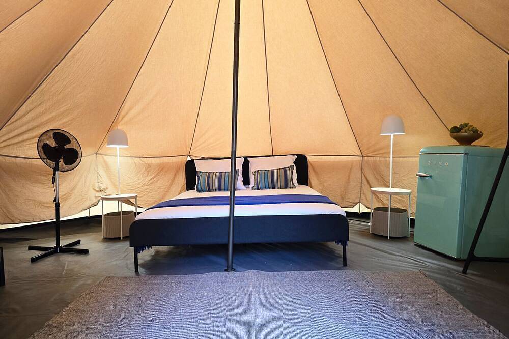 Costa dorada: Solstici in Canet de Mar, Costa del Maresme