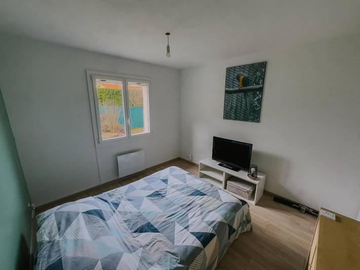 Gîte pour 2 personnes, avec Terrasse et Jardin ainsi que Piscine et Vue à Biziat - 4