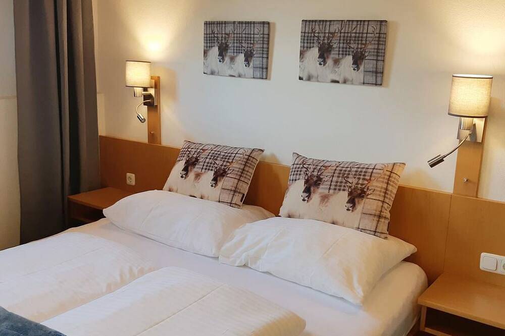 Entire apartment, Studio-appartement \"S\" - Haus Veronika - Appartements by Miha in Westendorf (Tirol), Kaiser mountains