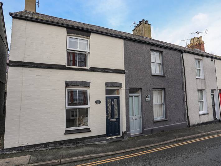 Cottage for 4 people, with garden in Beaumaris