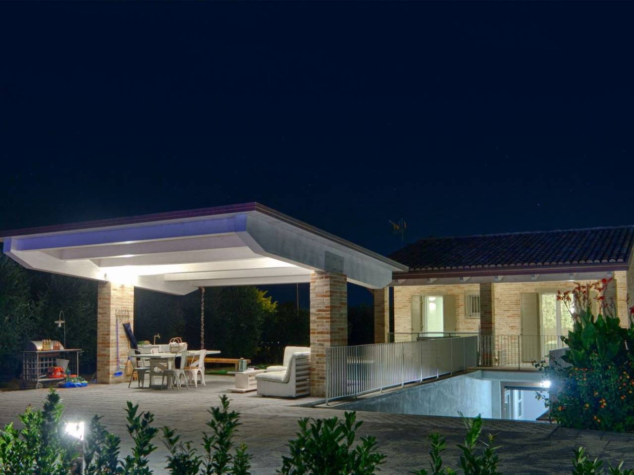 Villa mit privatem Pool in der Nähe der adriatischen Strände in Fermo Provinz