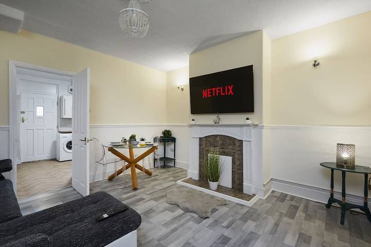 Holiday rental for 5 people, with garden in Huddersfield