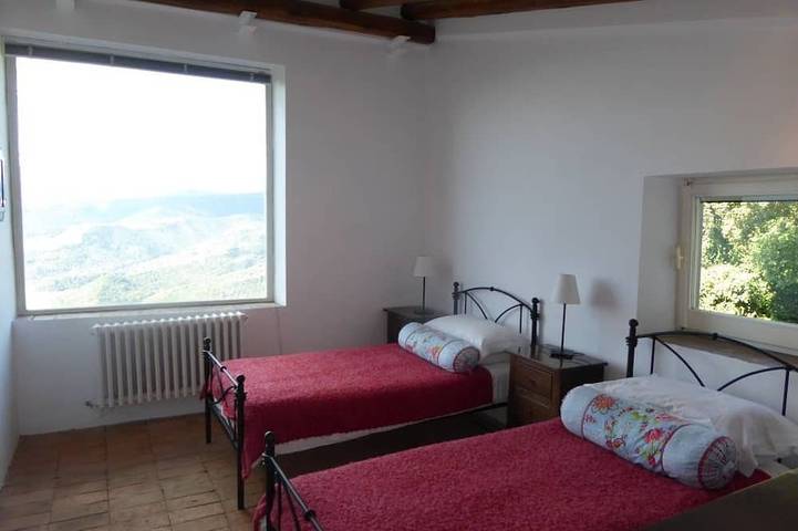 Perfekte 4-Zimmer-Villa mit tollem Ausblick, Klimaanlage und Infinity-Pool bei Orvieto in Baschi, Terni Provinz