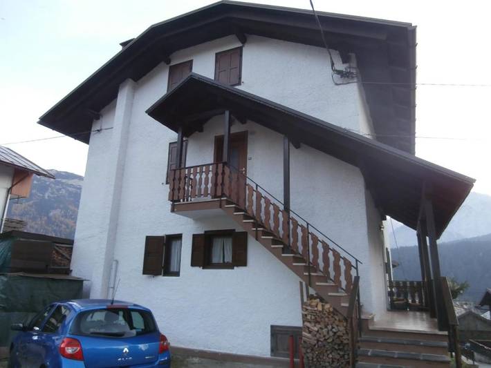 Location de vacances pour 4 personnes, avec vue ainsi que jardin et terrasse, animaux acceptés à Sappada - 4