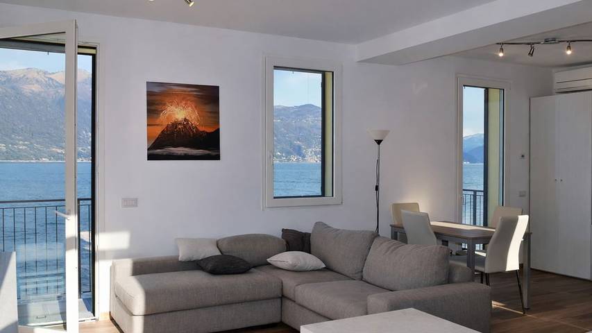 Location de vacances pour 9 personnes, avec piscine et jardin à Porto Valtravaglia - 3