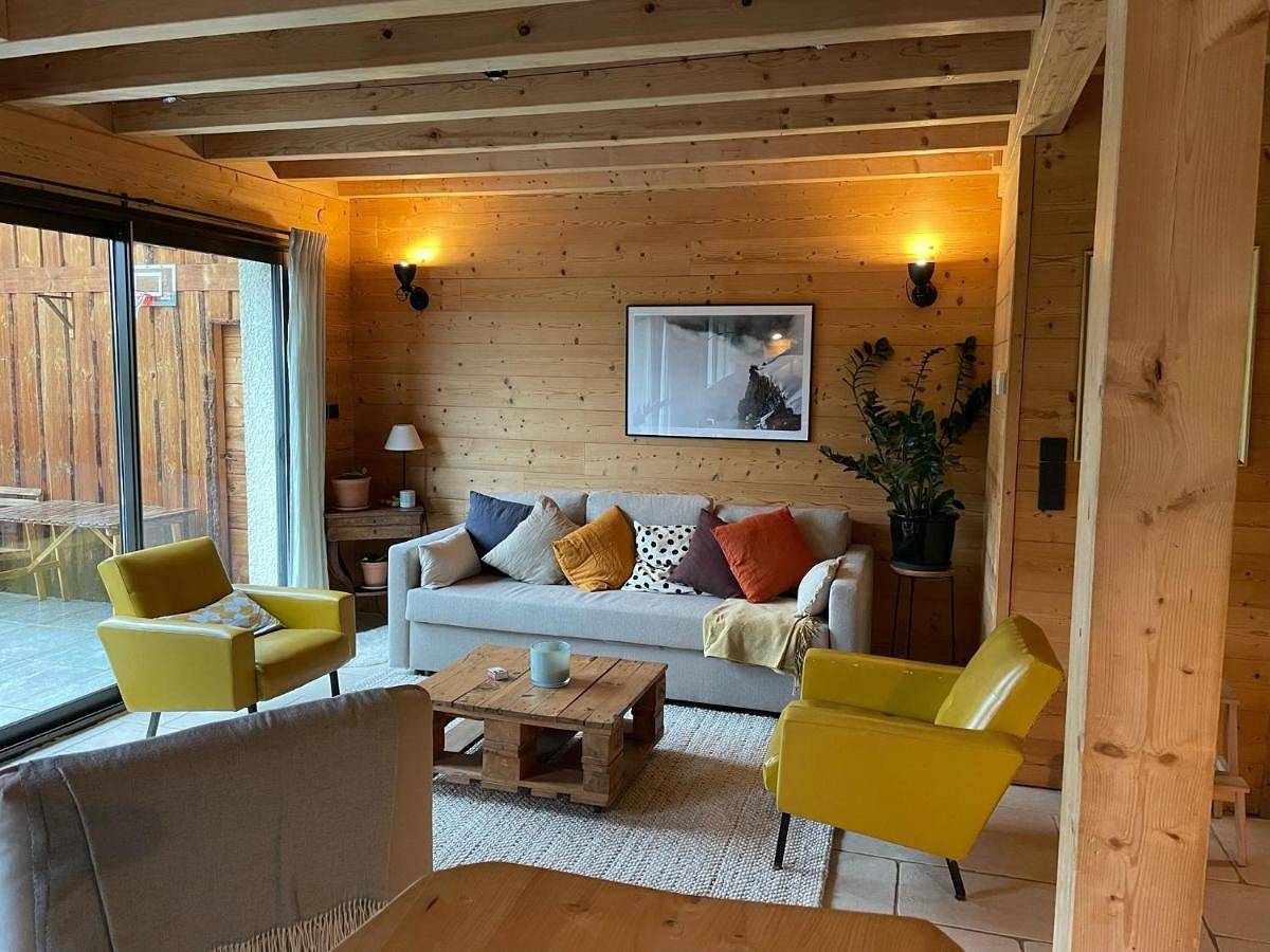 Appartement de vacances entier, 2 Chambres chez l'habitant cosy 20 minutes Annecy in Contamine-Sarzin, Région de Saint-Julien-en-Genevois