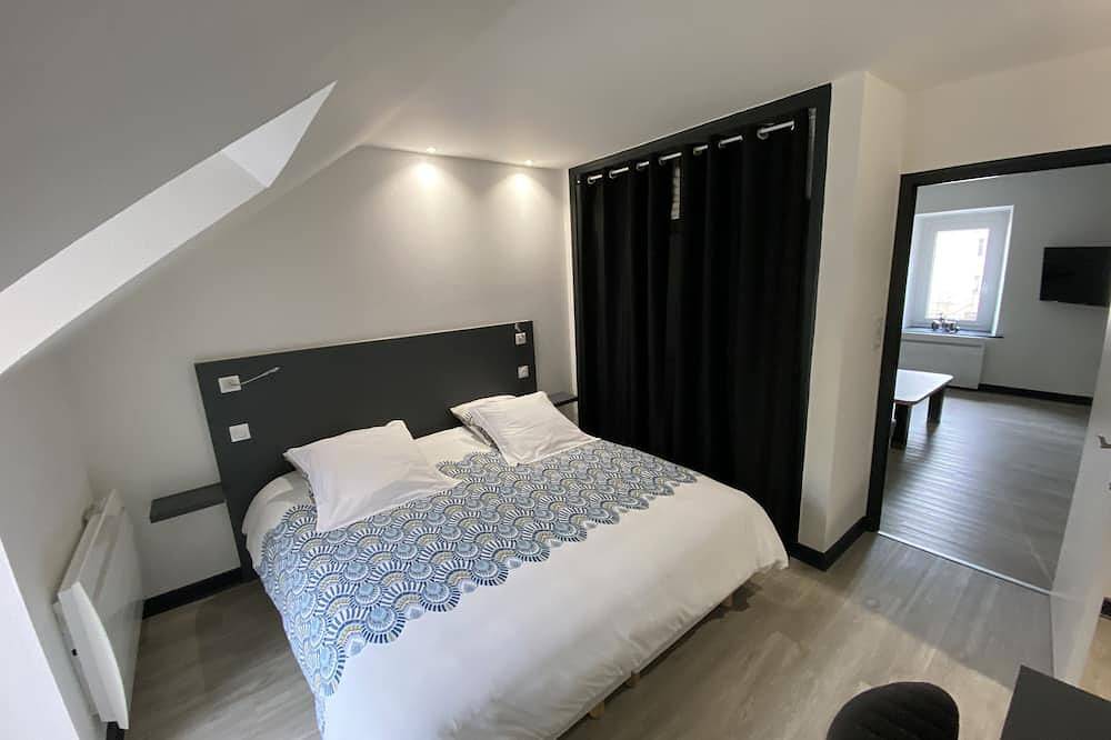 Appartement entier, Appartement Tom capacité de loger 6 personnes in Contrexéville, Neufchâteau