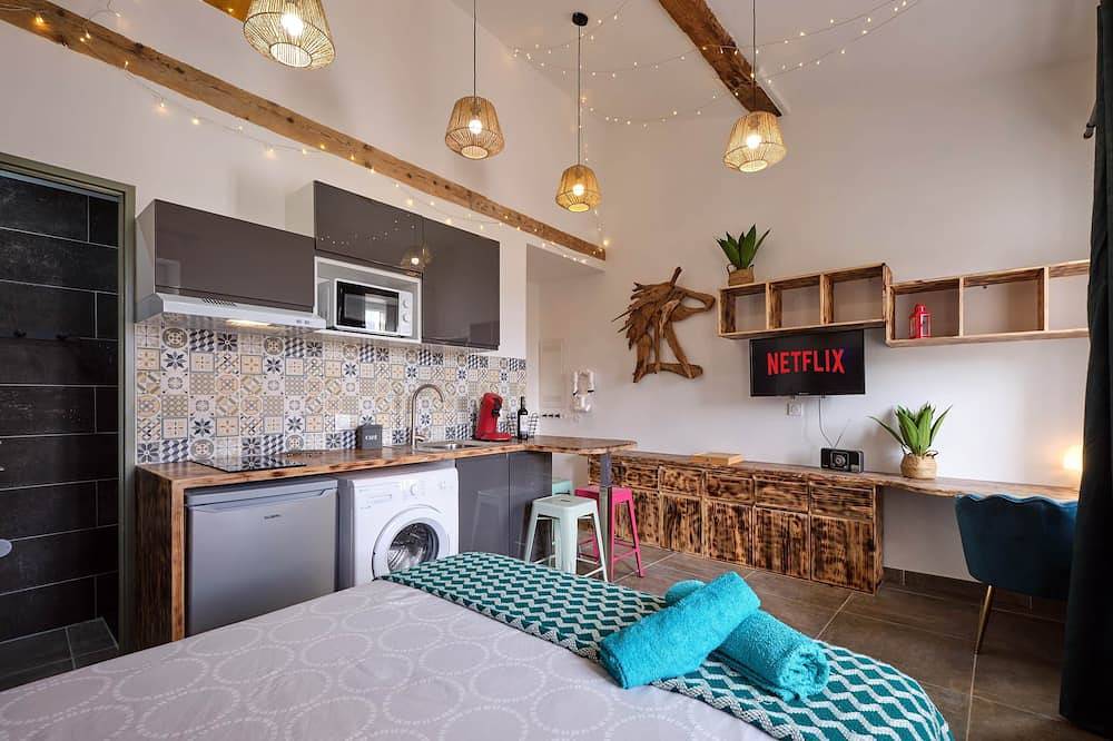 Appartement entier, Studio confort & lumineux · Clim · Centre in Carcassonne, Région de Carcassonne