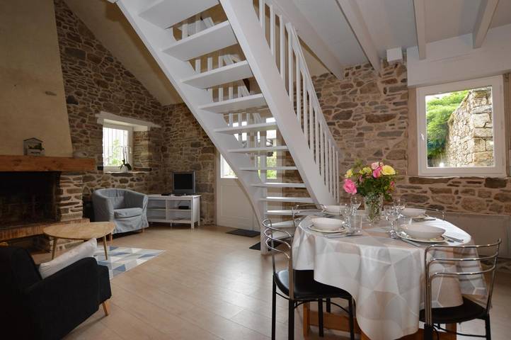 Gîte pour 4 personnes, avec terrasse et jardin à Saint-Jouan-des-Guérets - 2