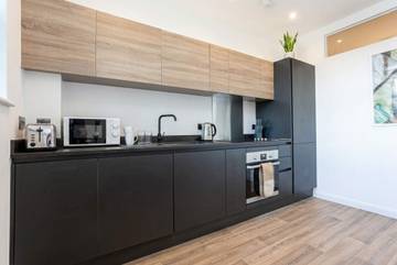 Vacation Rental for 4 Guests in Bolton, Greater Manchester, Picture 1