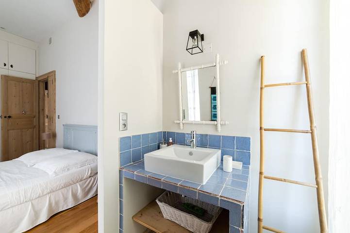 Location de vacances pour 12 personnes, avec balcon et jardin à Campagnan - 4