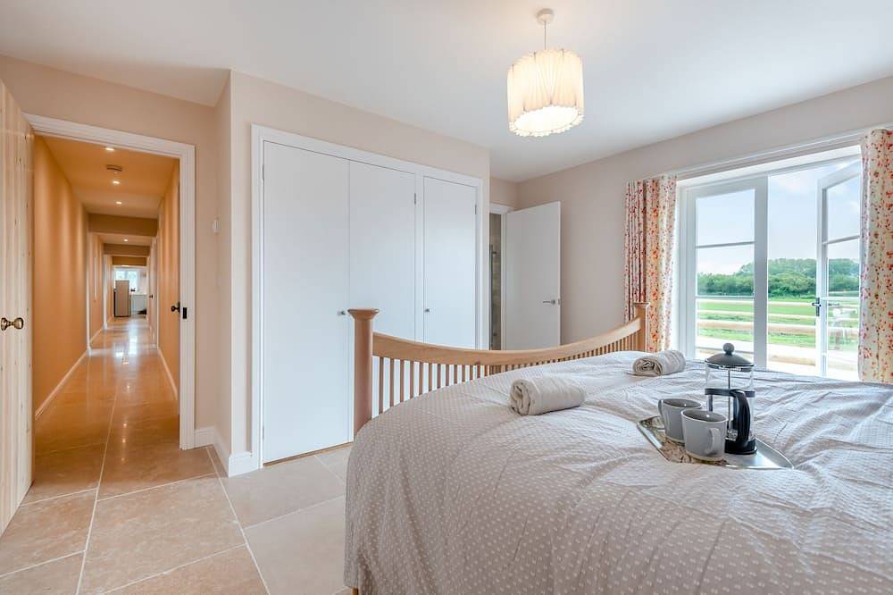 3 bedroom accommodation in Chetnole, near Sherborne in Dorset