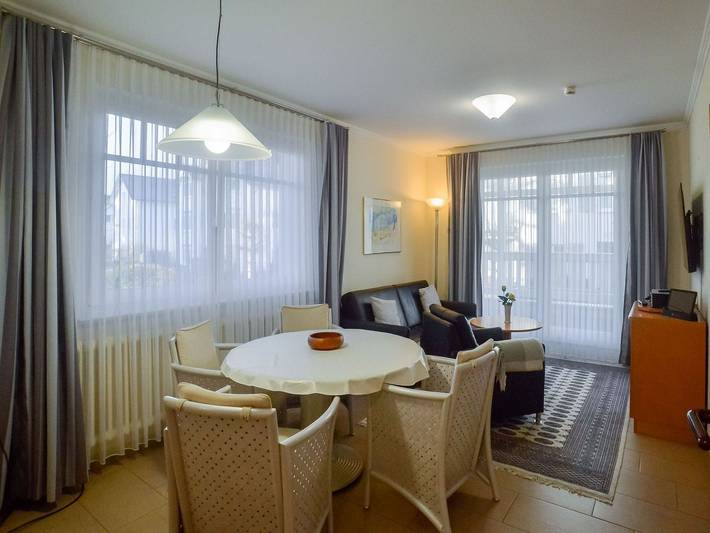 Ferienwohnung für 4 Personen, mit Balkon an der Ostsee - 2