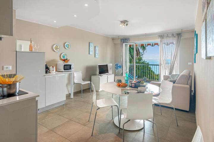 Gîte pour 6 personnes, avec terrasse et vue sur l’océan, adapté aux familles dans Port de Menton Garavan - 2