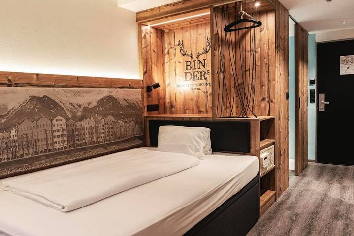 Hotel para 2 pessoas, com terraço e sauna e ainda jacuzzi - 1