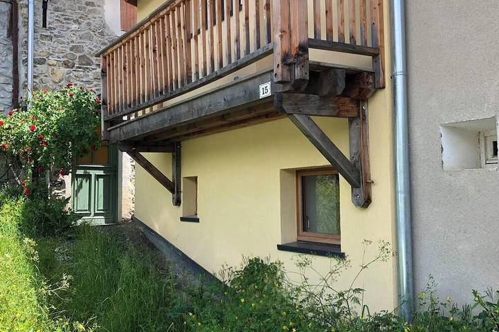 Location de vacances pour 4 personnes, avec terrasse et jardin à Saint-André-d'Embrun
