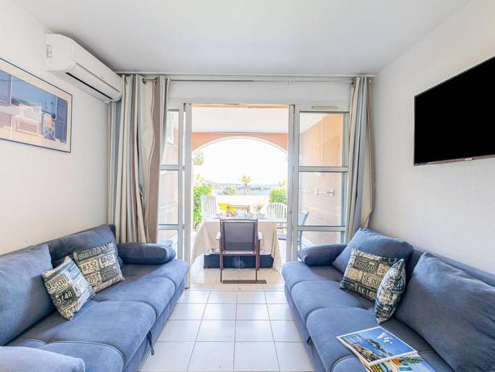 Gîte pour 4 personnes, avec terrasse ainsi que piscine et jardin dans Gare Du Dramont - 3