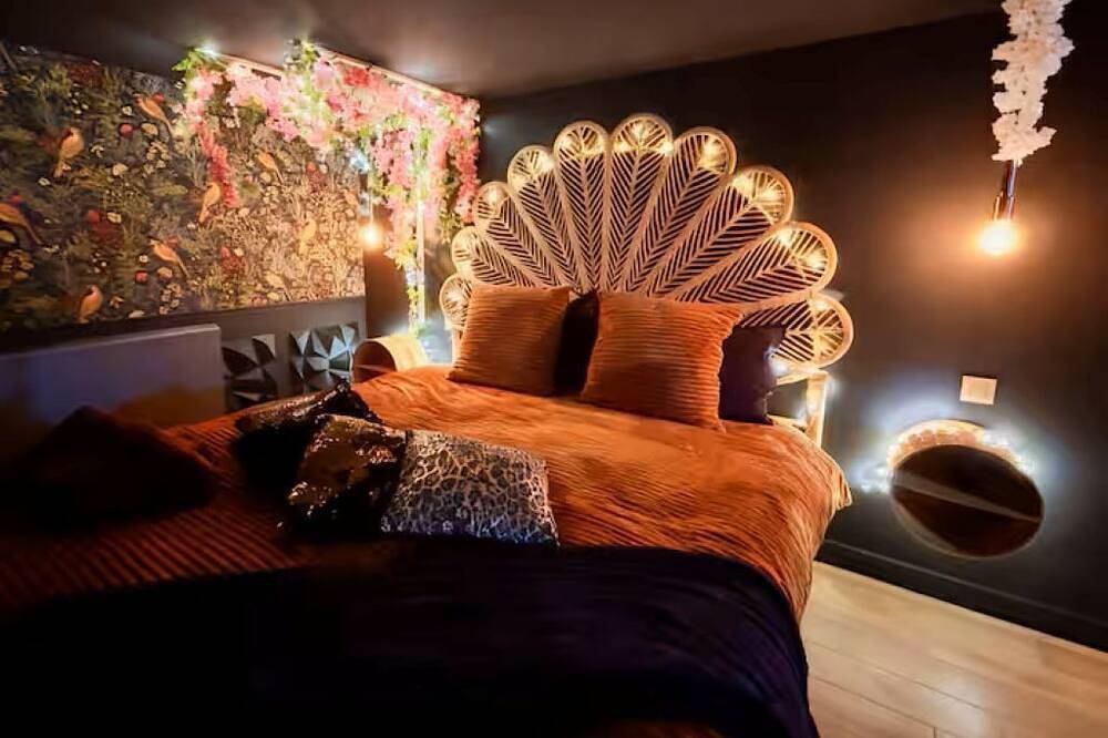 Private spa chalet with jacuzzi, sauna & cinema - Normandy in Hermival-les-Vaux, Lisieux region