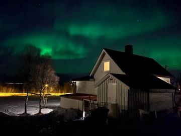 Gîte pour 4 personnes, avec jardin et vue dans Tromsø