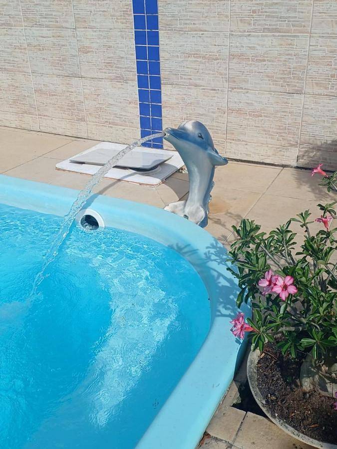 Casas e apartamentos de temporada para 8 pessoas, com balcão e piscina em Araruama