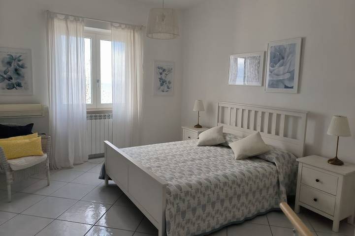 Apartamento entero, Apartamento moderno \"Sunset\" con vistas al mar in Piano di Sorrento, Sorrento Coast