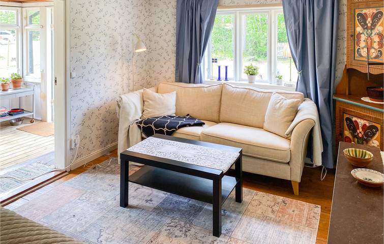 Hus för 3 Personer med terass in Färjestaden, Öland