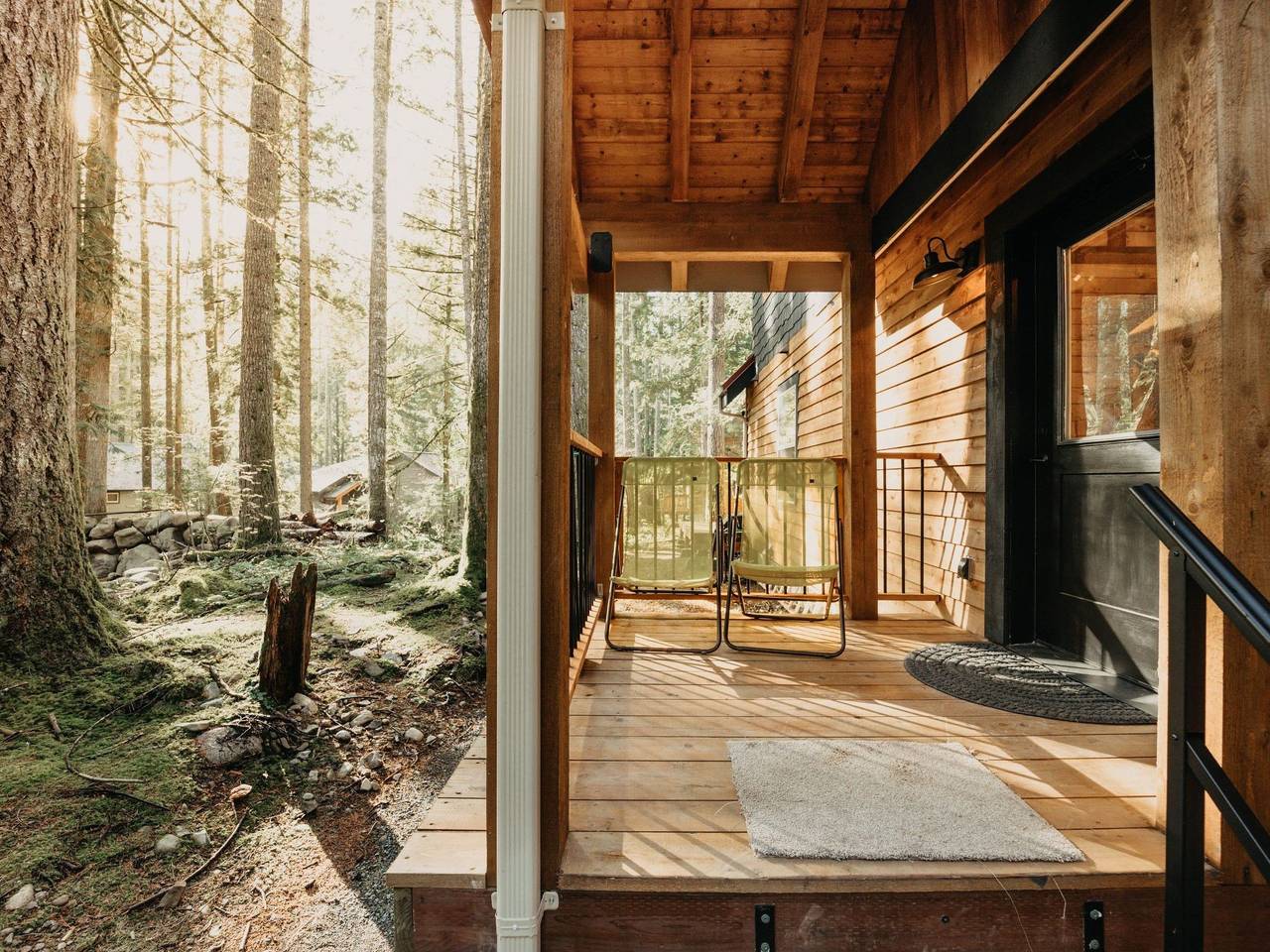 Neues modernes rustikales Haus mit Ac, Whirlpool, Haustiere Ok in Bosque Nacional de Mount Baker-Snoqualmie