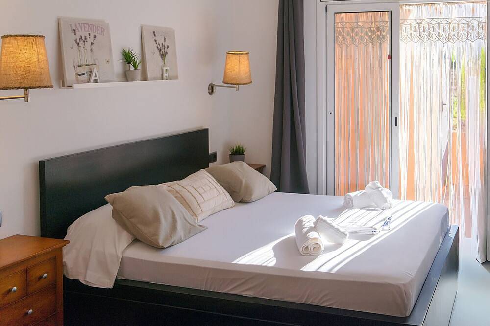 Appartement entier, Welcs Apartamento 200 Pda Con Terraza Y Piscina in Palafrugell, Costa Brava