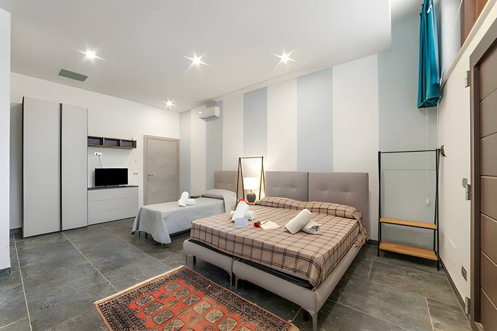 Hotel für 3 Personen, mit Pool - 1