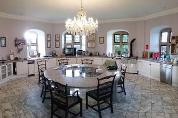 Cottage for 16 People in Clevedon, North Somerset, Photo 3