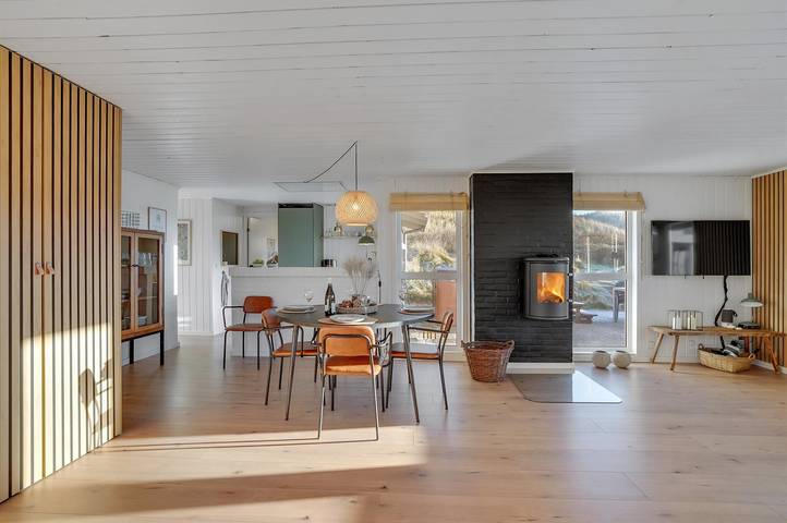 Nice home in Hvide Sande w/ Wifi, 3 Bedrooms and Sauna in Hvide Sande, Holmsland Klit