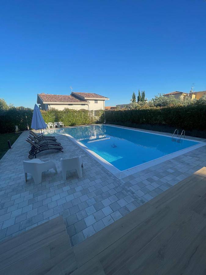 Casa vacanza per 4 persone, con giardino e piscina in Lanciano
