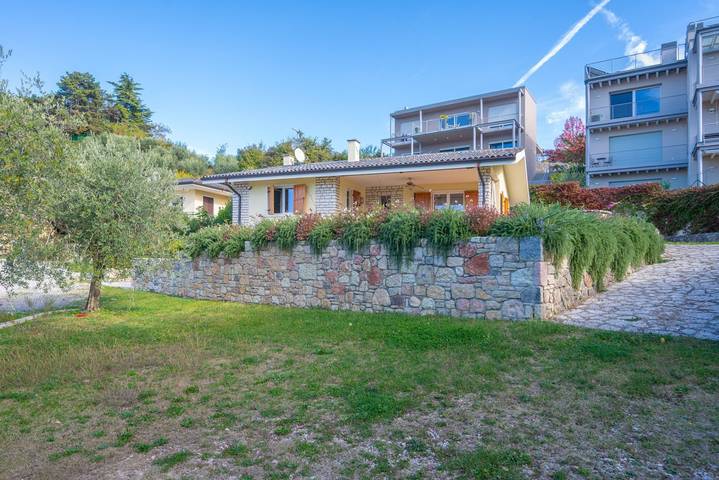 Villa pour 5 personnes, avec jardin à Torri del Benaco - 3