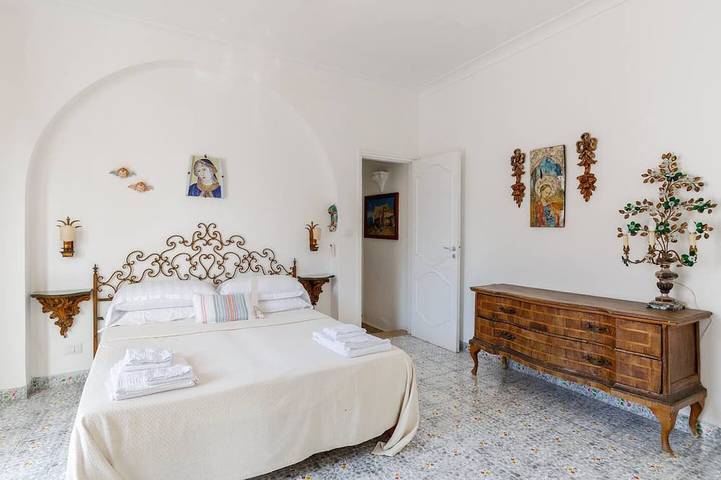 Villa für 13 Personen, mit Garten und Whirlpool sowie Balkon in Capri - 4