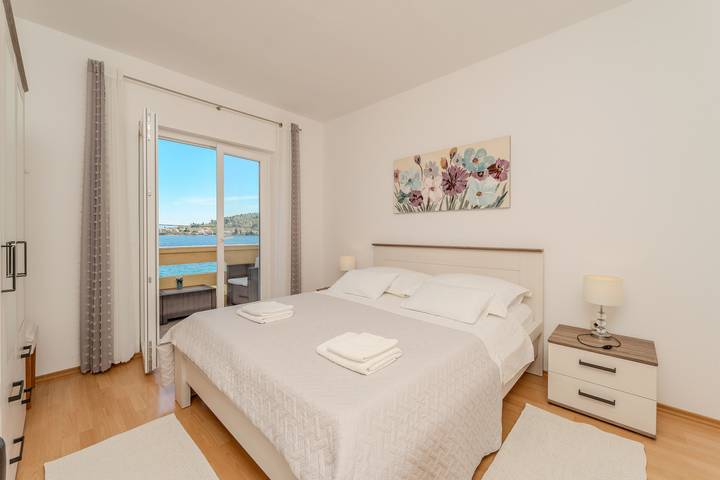 Appartement entier, Appartement en bord de mer et avec belle vue, 2 chambres, 4 personnes in Kali, Île d'Ugljan