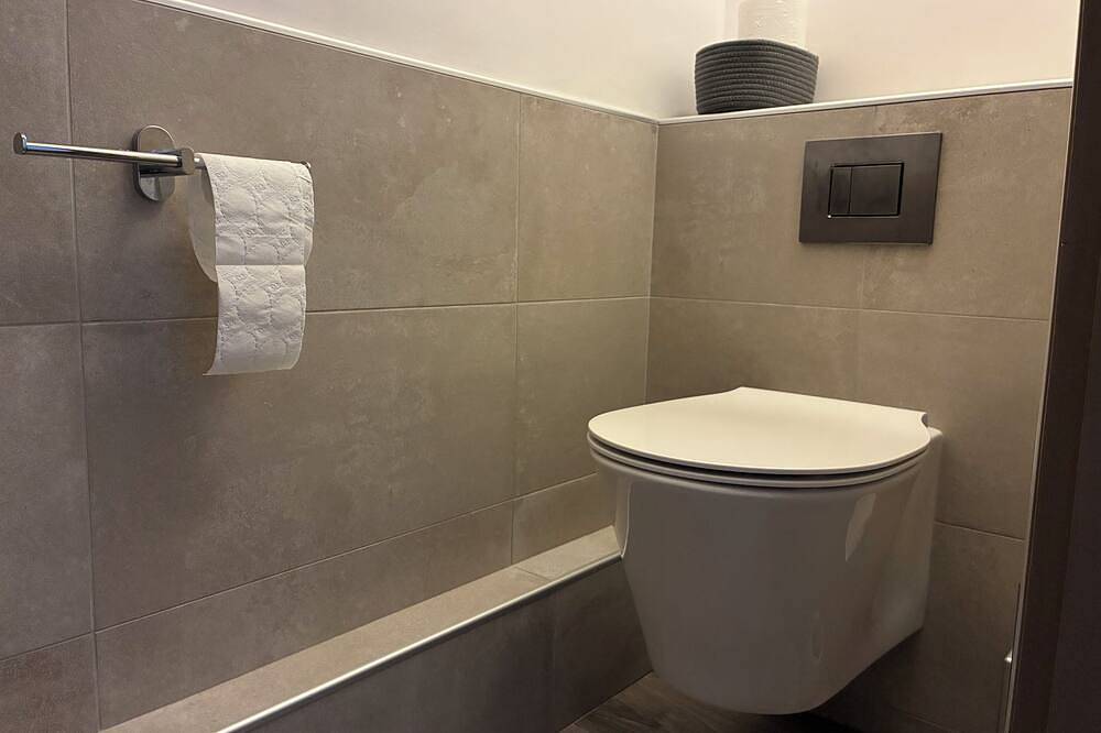 Entire apartment, 2-person apartment in Vallouise-Pelvoux! Family home since 1896 in Vallouise-Pelvoux, Écrins National Park