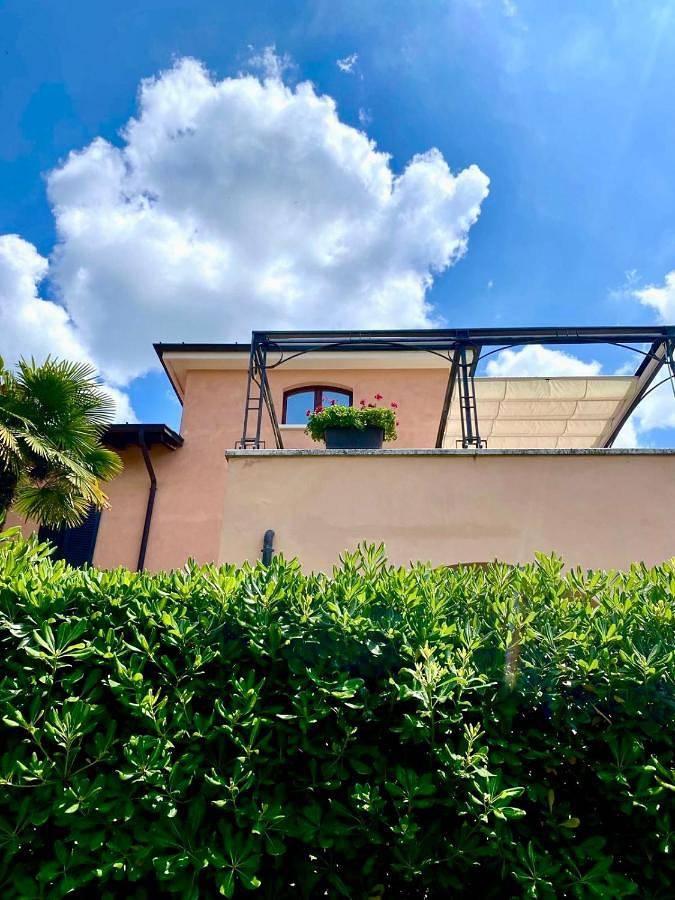 Location de vacances pour 2 personnes, avec balcon ainsi que vue et vue sur le lac dans Iseo - 2