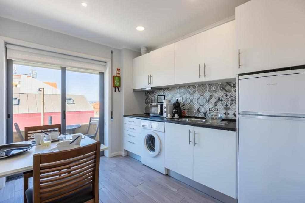 Apartamento inteiro, Vista Mare Beach Apartments by Porto City Hosts in Cortegaça, Distrito de Aveiro