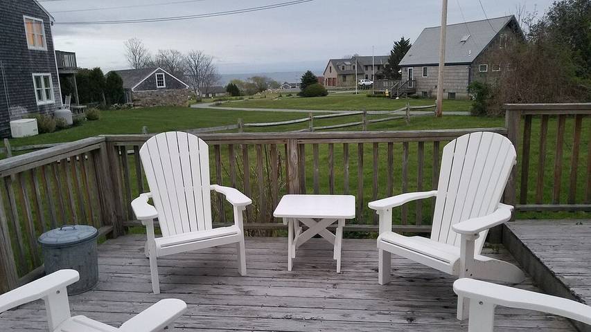 Vacation house for 6 people, with yard and terrace in Rhode Island