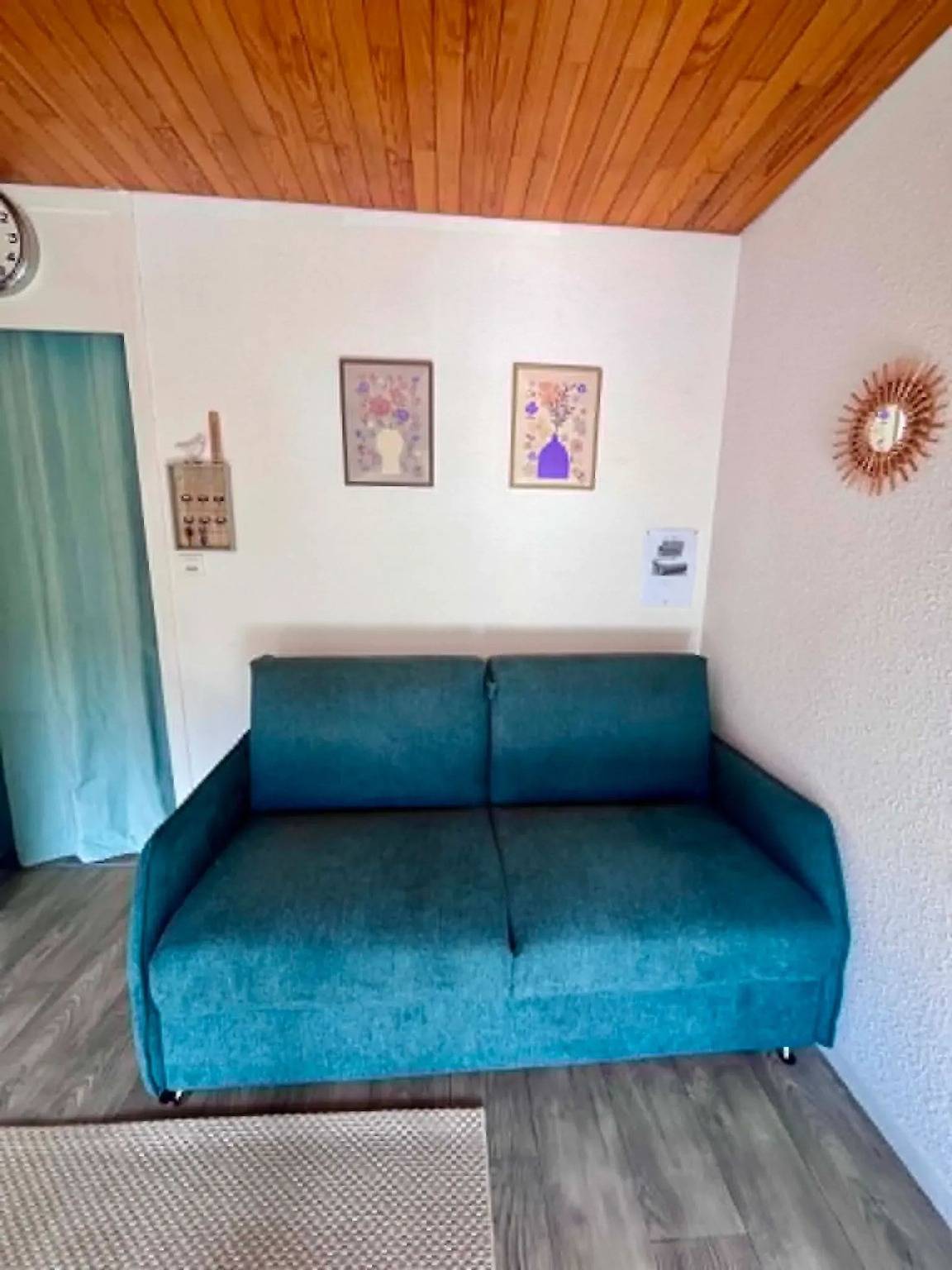 Ganzes Studio, Gemütliches Studio mit Balkon in Chamrousse - 19 m² in Chamrousse, Nationalpark Écrins